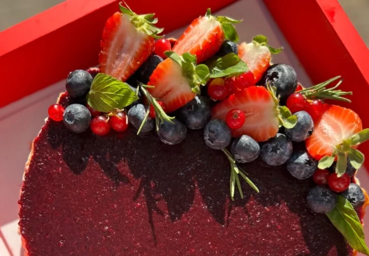 Orman Meyveli Cheesecake