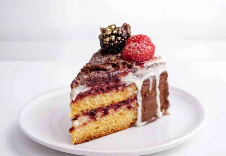 Glutensiz Şekersiz Orman Meyveli Pasta